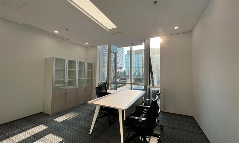 新闻稿：西安市雁塔区长安南路：璀璨发展的商务新地标