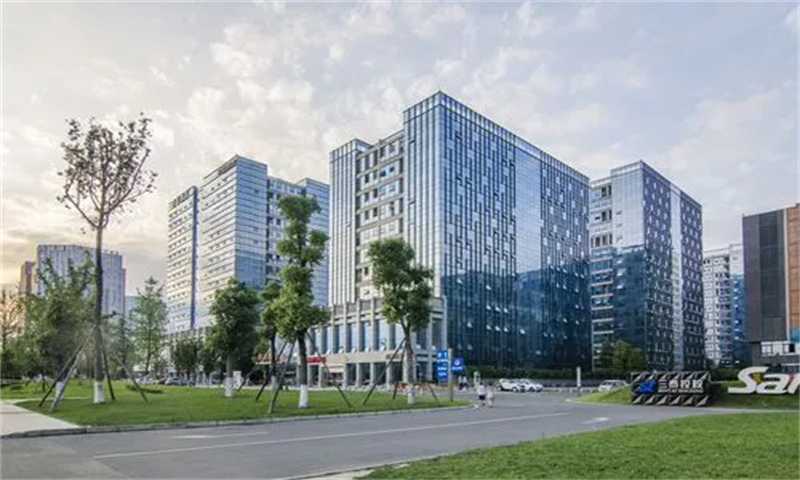 西安市灞桥区鹿塬商贸中心盛大国际新闻稿概要